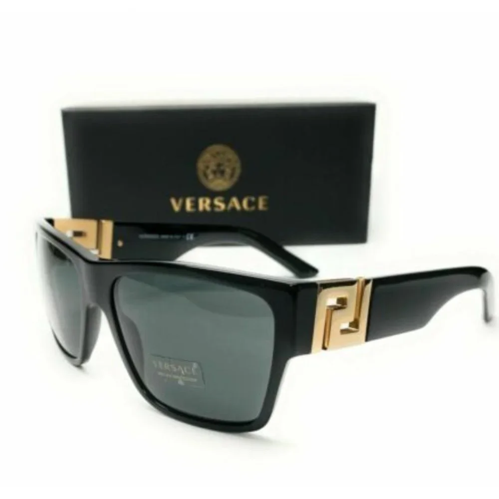 Wow! Versace Men's Black and Grey Square Sunglasses!